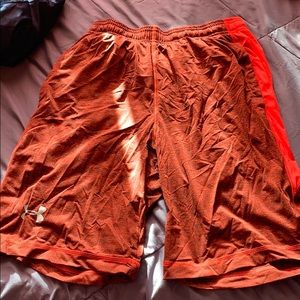 Under armor dry fit medium shorts
